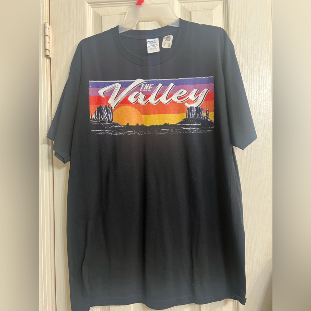New men’s The Valley Phoenix suns logo T-shirt